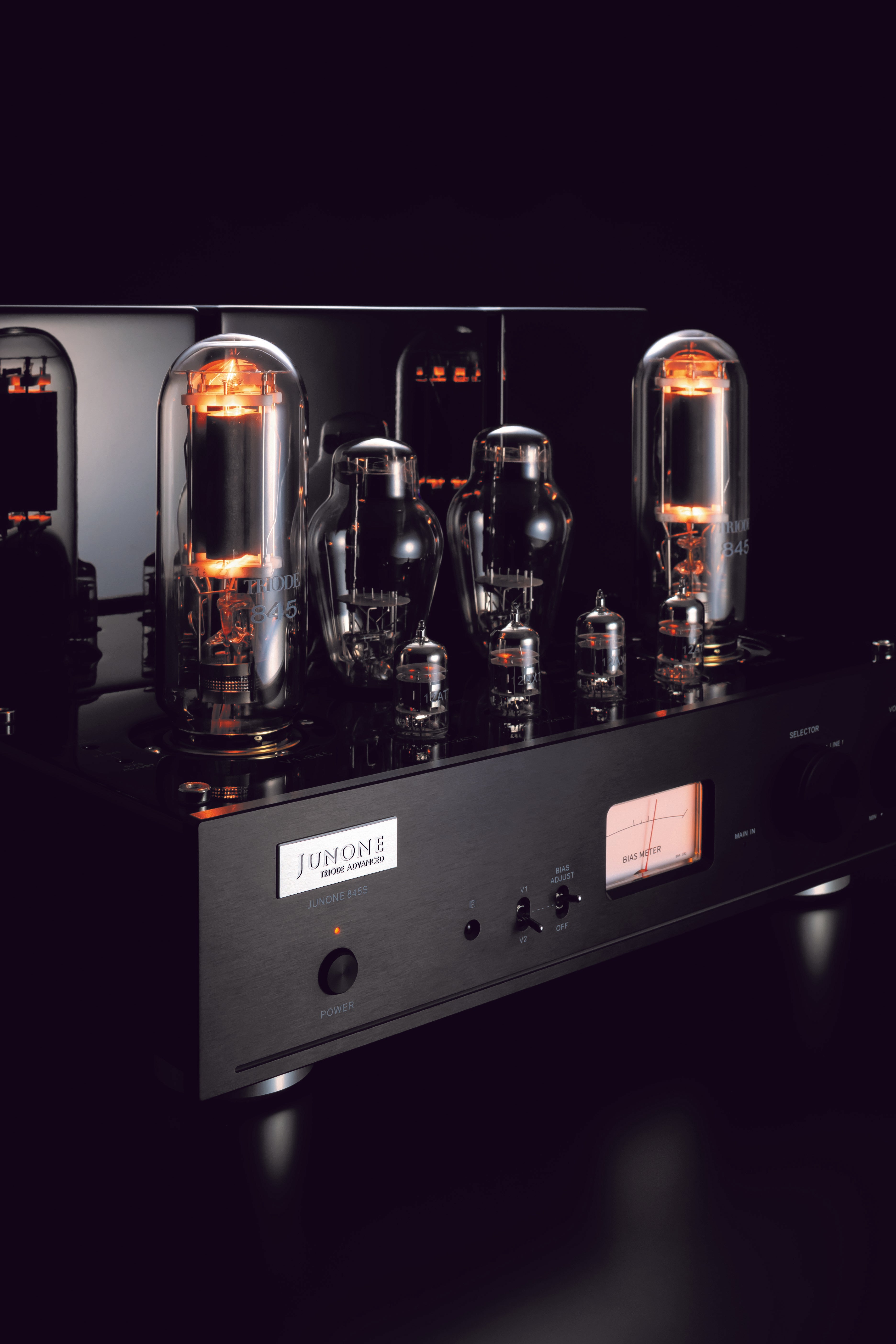 Triode JUNO845