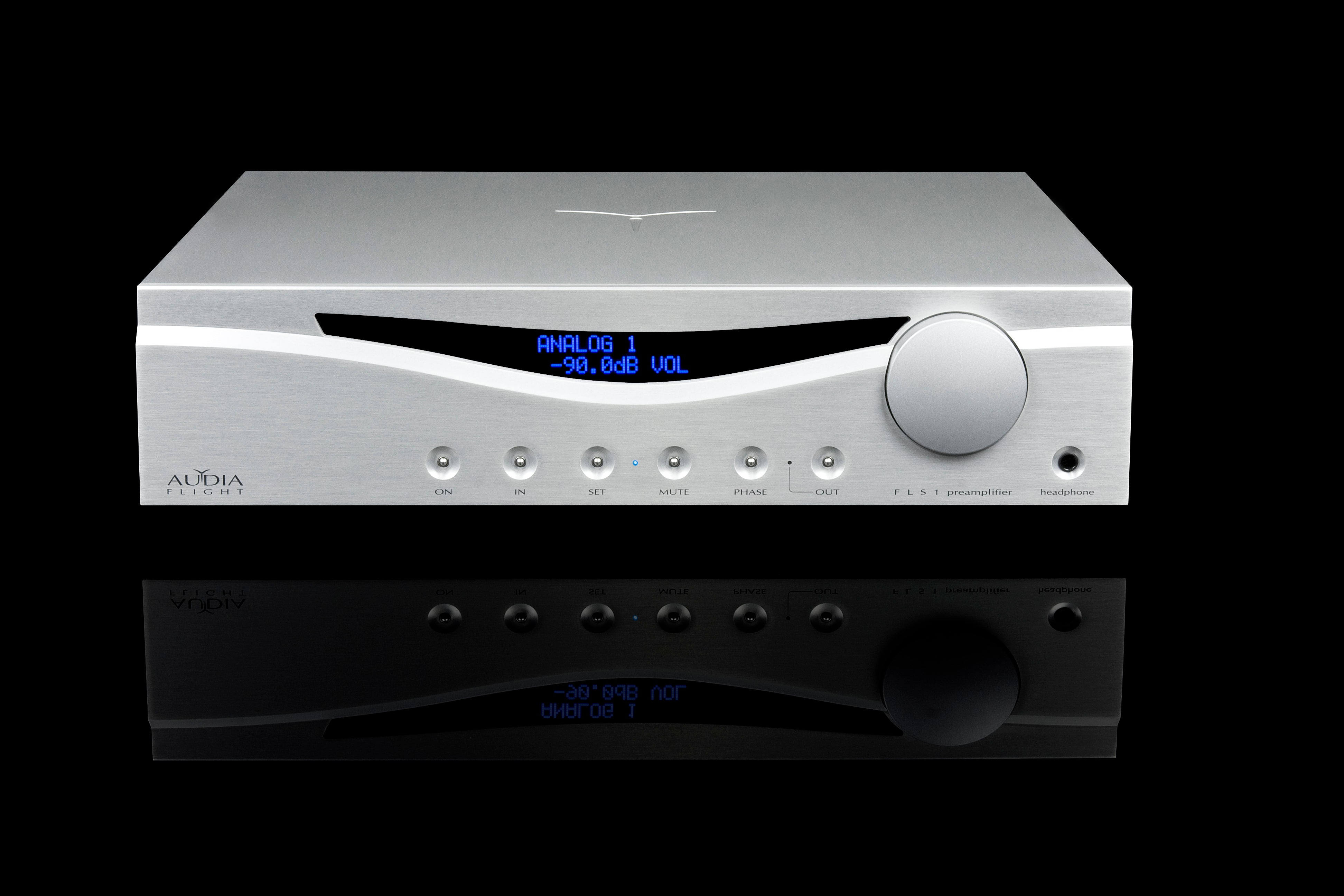 Audia Flight FLS 1 Fully Balanced Stereo PreAmp/Headphone Amplifier